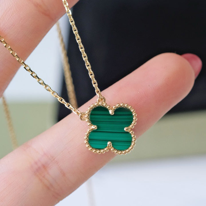 [Elara jewelsry ]CLOVER 15MM MALACHITE SINGLE FLOWER  NECKLACE