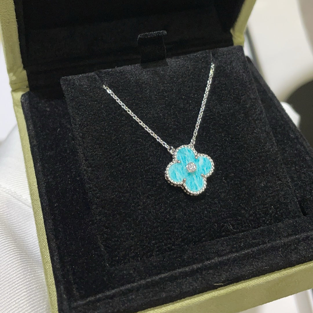 [Elara jewelsry ]CLOVER 15MM DIAMOND SVRES PORCELAIN  NECKLACE SILVER