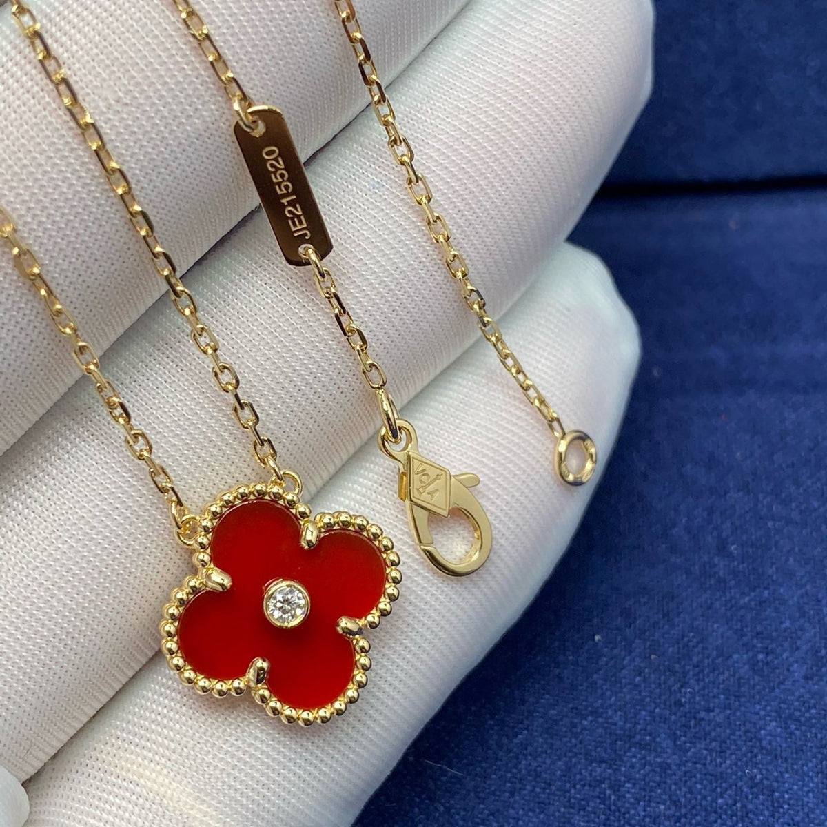 [Elara jewelsry ]CLOVER 15MM DIAMOND CARNELIAN NECKLACE