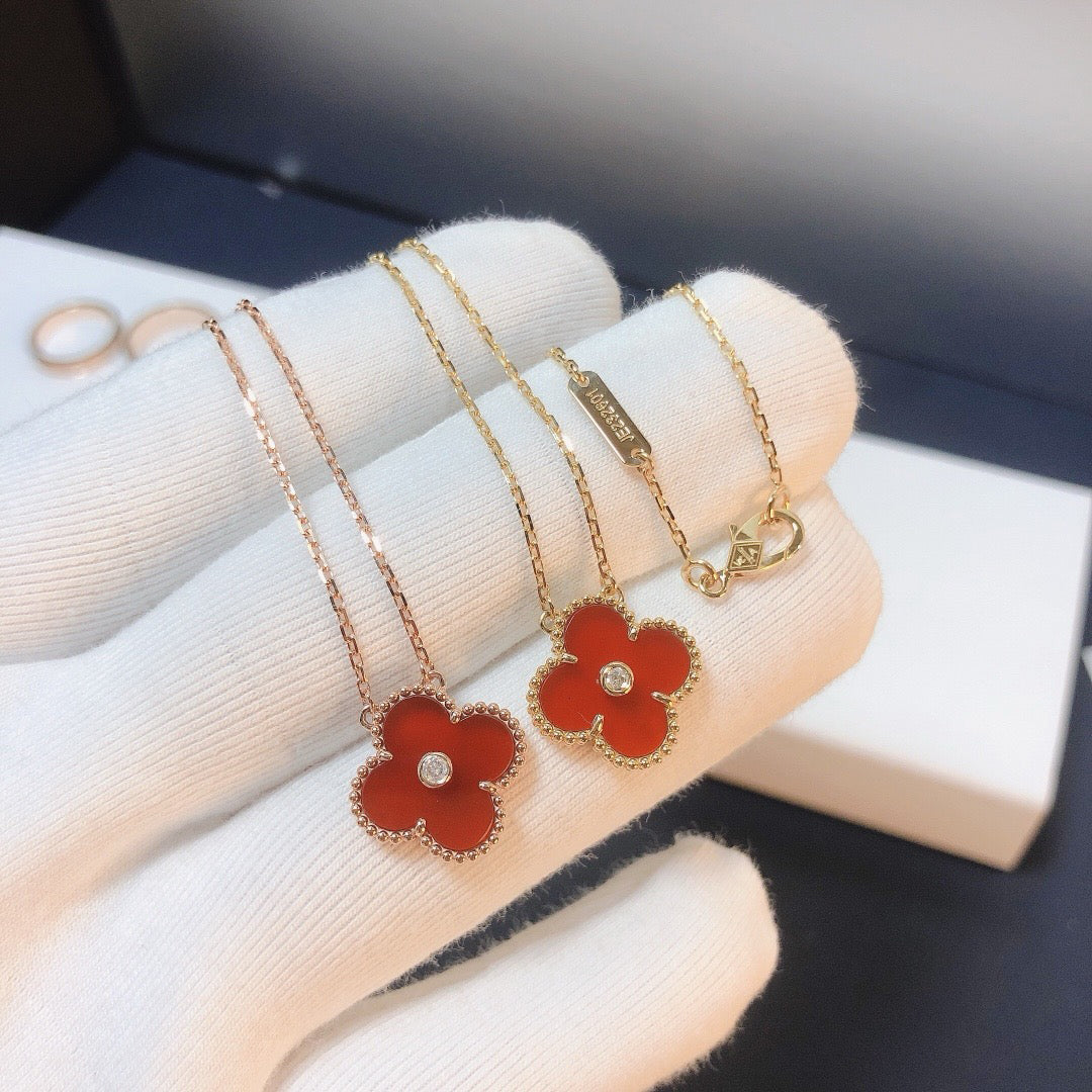 [Elara jewelsry ]CLOVER 15MM DIAMOND CARNELIAN NECKLACE