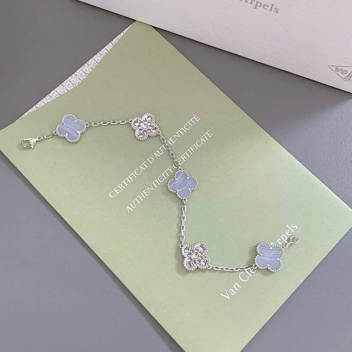 [Elara jewelsry ] CLOVER 5 MOTIF PURPLE CHALCEDONY BRACELET COLLECTION