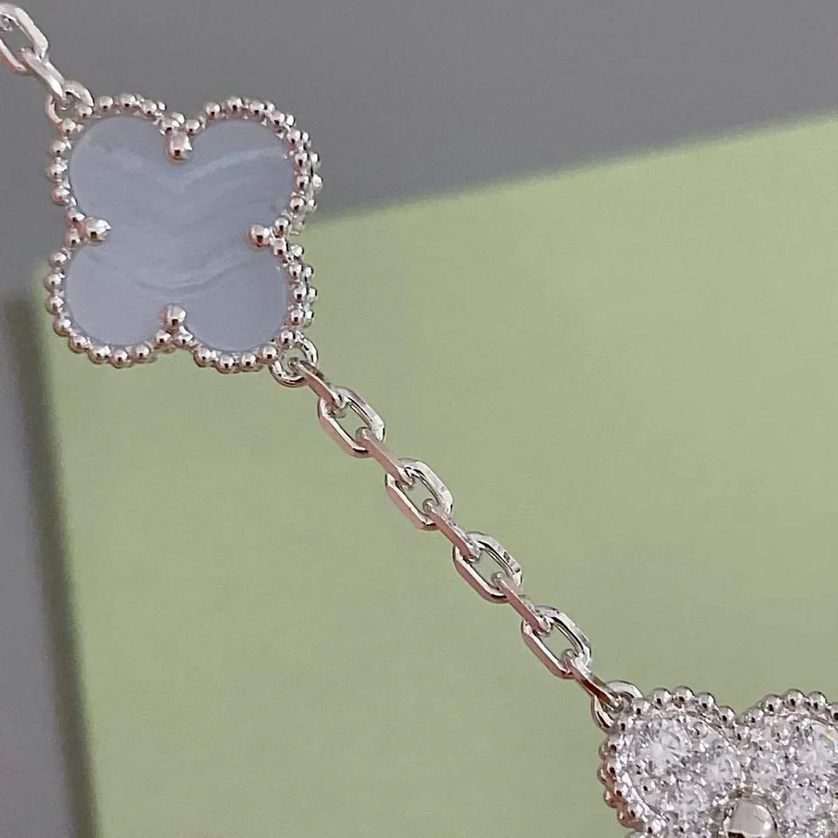 [Elara jewelsry ] CLOVER 5 MOTIF PURPLE CHALCEDONY BRACELET COLLECTION