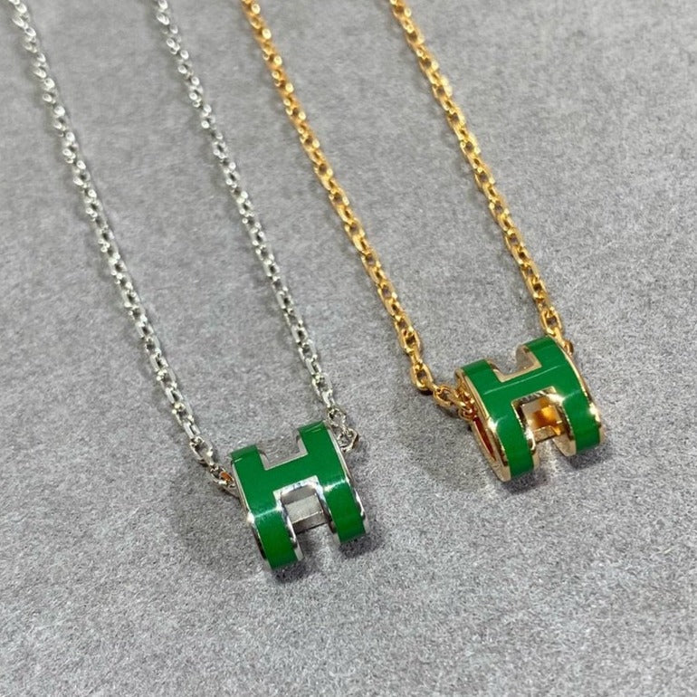 [Elara jewelsry ]POP H GREEN NECKLACE SILVER AND GOLD