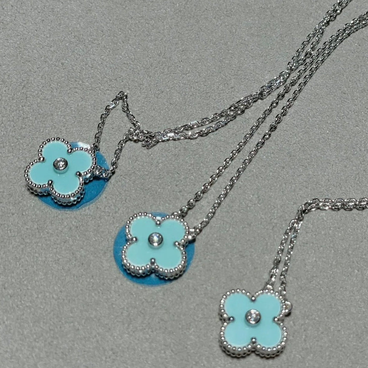 [Elara jewelsry ]CLOVER 1 DIAMOND LIGHT BLUE SILVER NECKLACE
