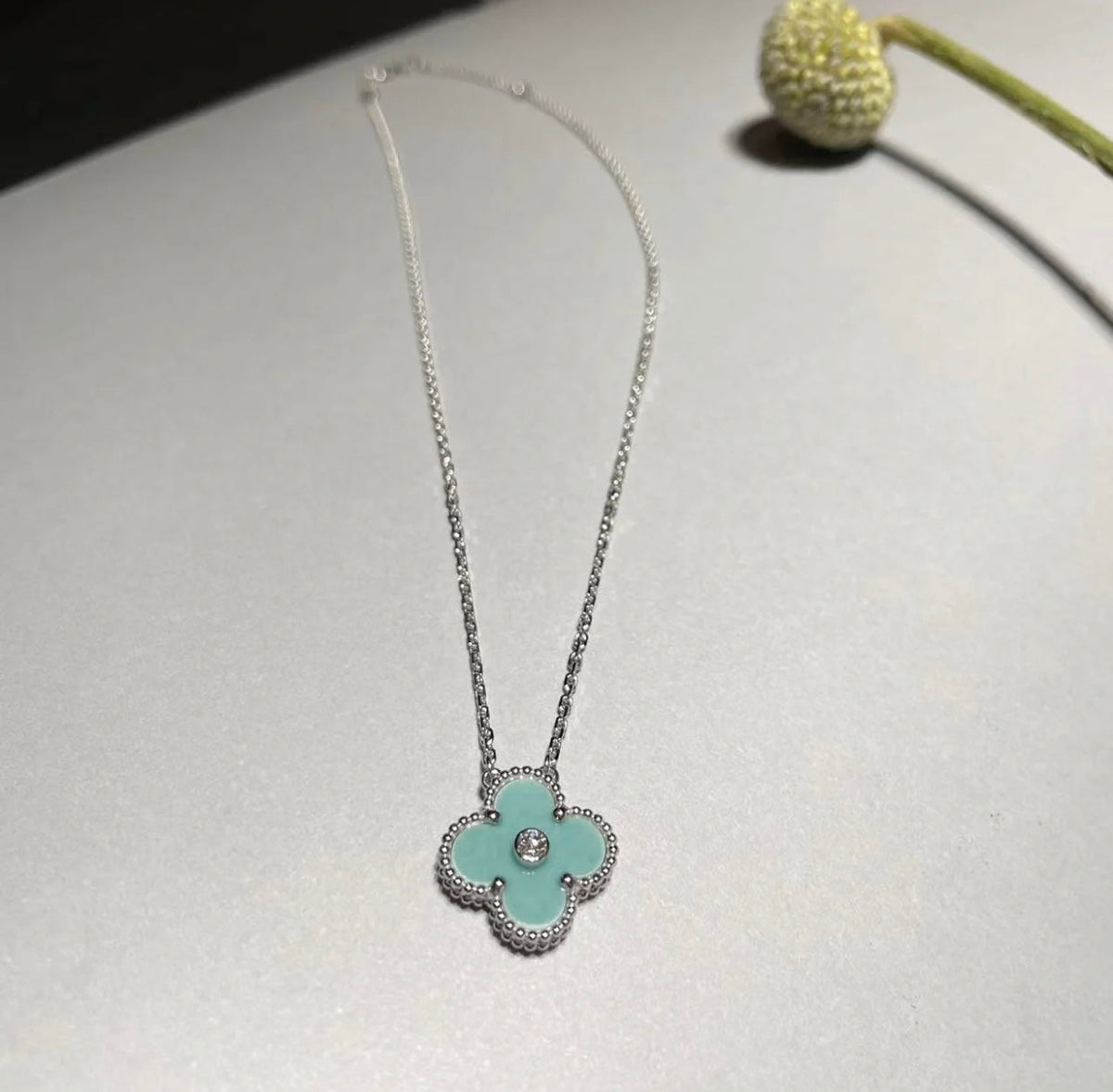 [Elara jewelsry ]CLOVER 1 DIAMOND LIGHT BLUE SILVER NECKLACE