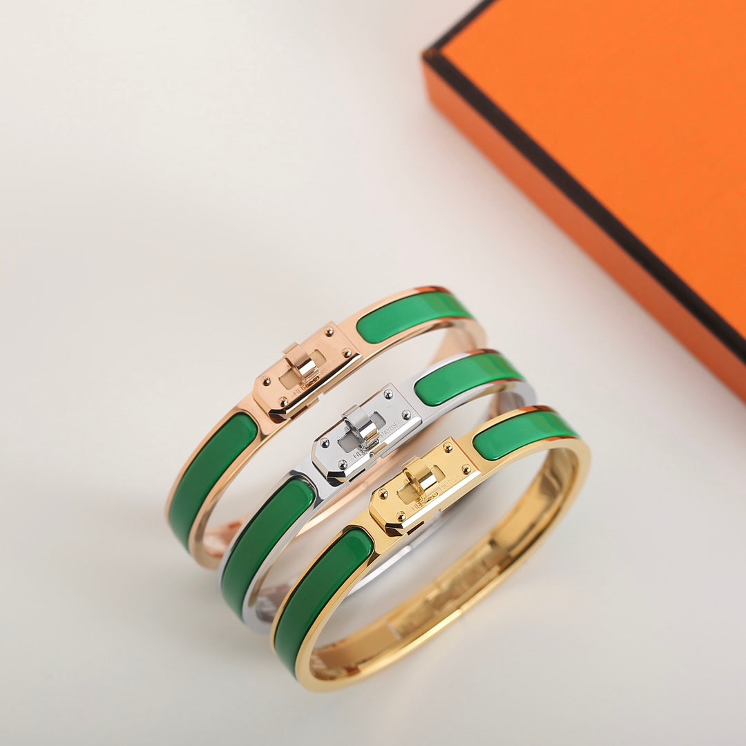 [Elara jewelsry ]HM KELLY GREEN BRACELET
