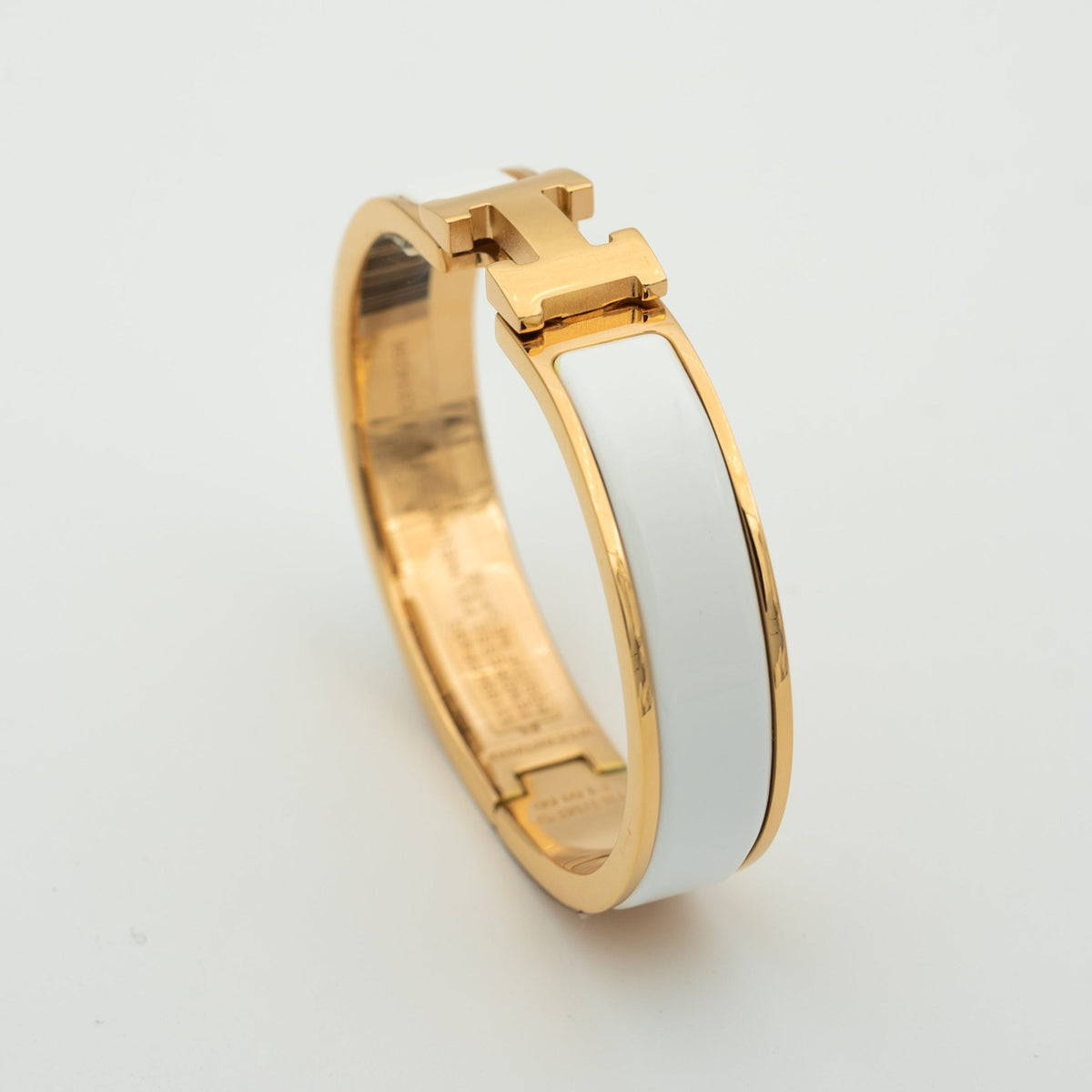 [Elara jewelsry ]H WHITE BRACELET