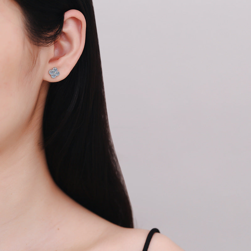[Elara]ELEGANT FOUR-LEAF CLOVER MOISSANITE STUD EARRINGS