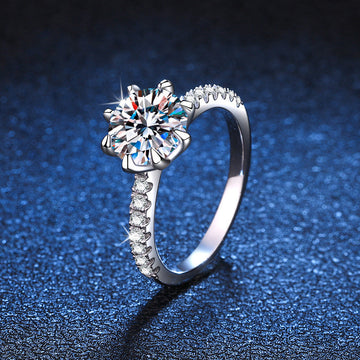 [Elara]BOLD TIGER CLAW MOISSANITE ENGAGEMENT RING