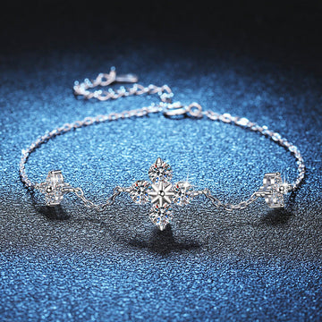 [Elara]CLOVER LUCKY CHARM MOISSANITE BRACELET