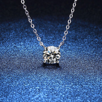 [Elara]CLASSIC FOUR-PRONG SOLITAIRE MOISSANITE NECKLACE