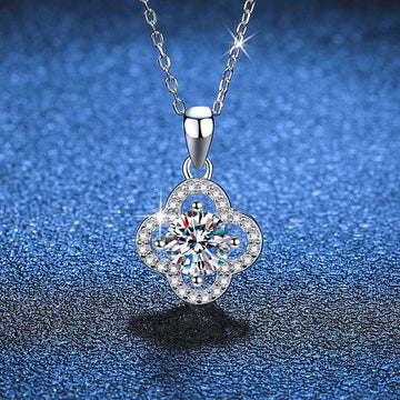 [Elara]CLASSIC CLOVER MOISSANITE PENDANT NECKLACE
