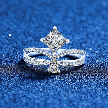 [Elara]ELEGANT DOUBLE-TWISTED MOISSANITE RING