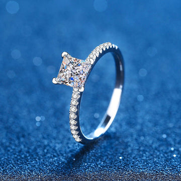 [Elara]ELEGANT PRINCESS CUT MOISSANITE ENGAGEMENT RING