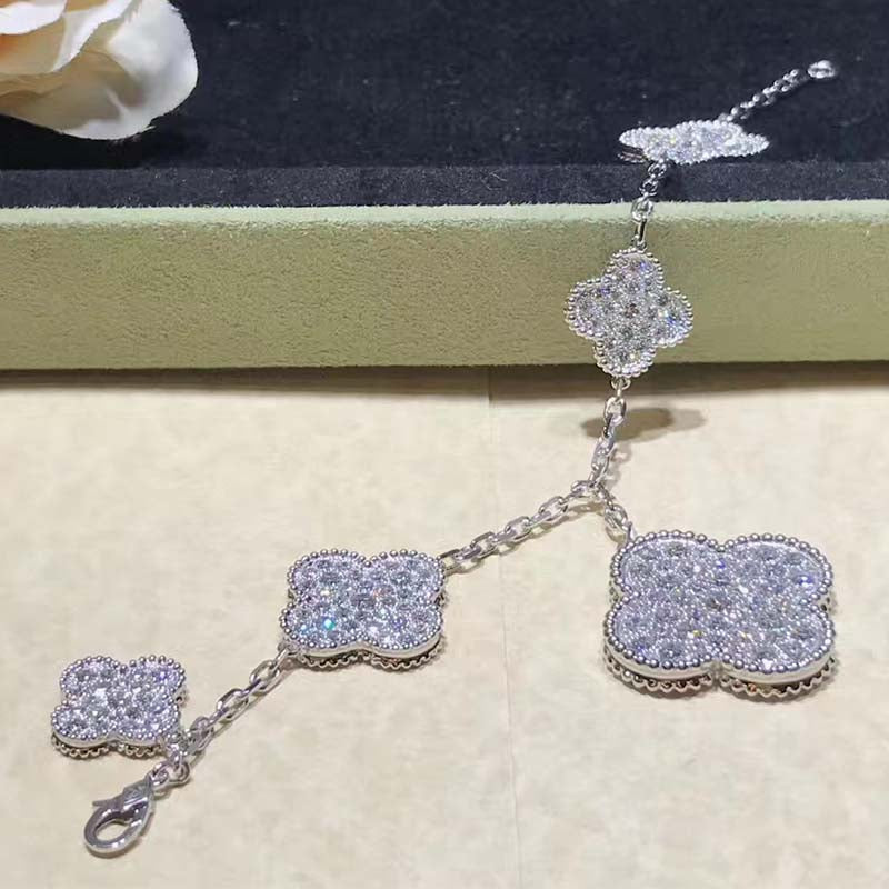 [Elara jewelsry ]CLOVER 6 MOTIFS SILVER DIAMOND BRACELET