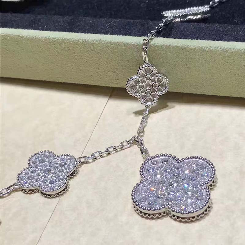 [Elara jewelsry ]CLOVER 6 MOTIFS SILVER DIAMOND BRACELET