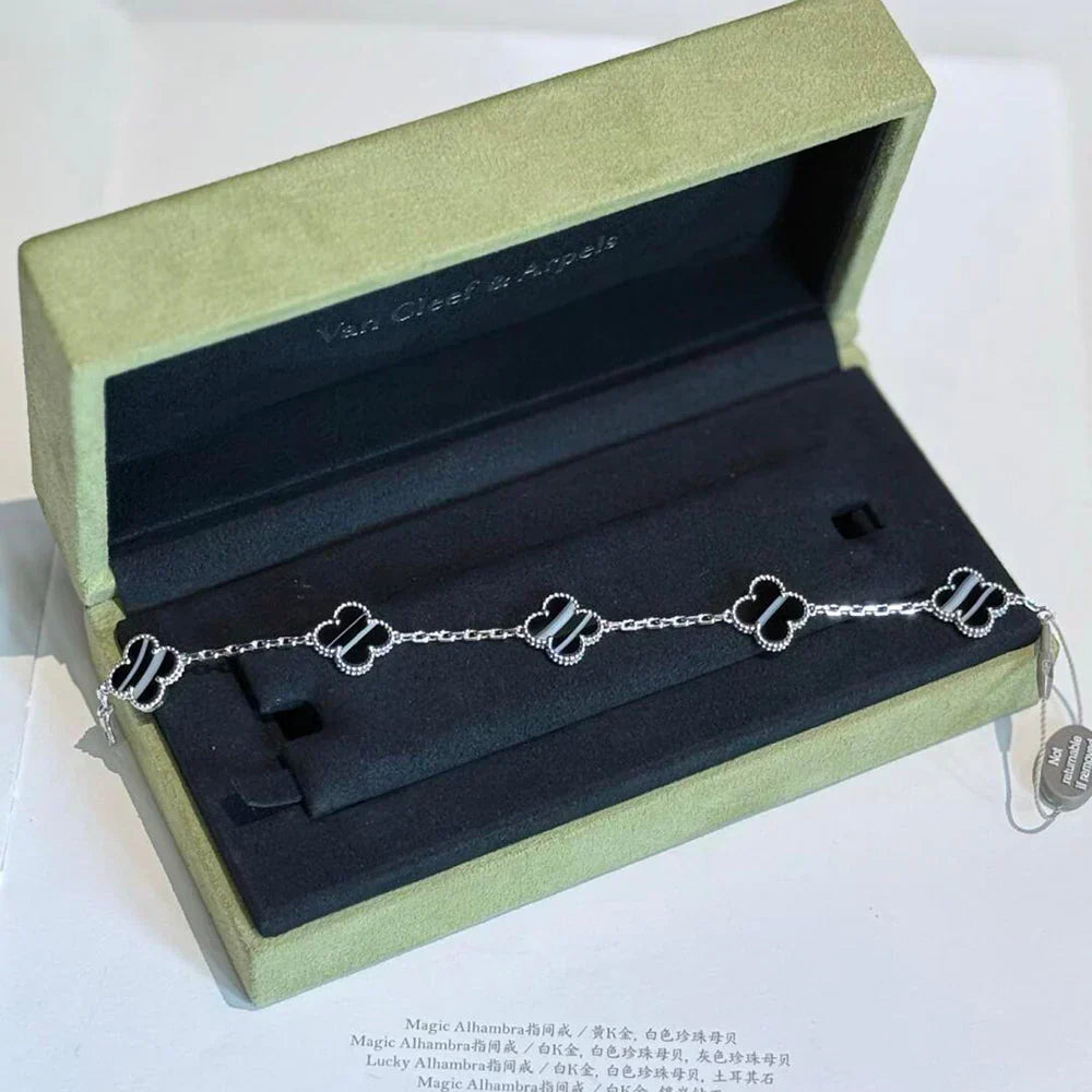 [Elara jewelsry ] CLOVER 5 MOTIF PULSAR STONE BRACELET COLLECTION