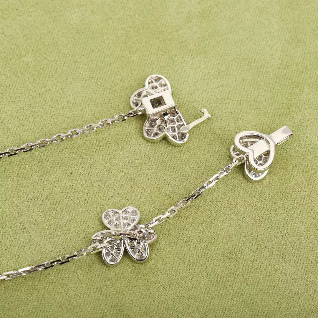 [Elara jewelsry ]FRIVOLE SILVER 9 FLOWERS NECKLACE