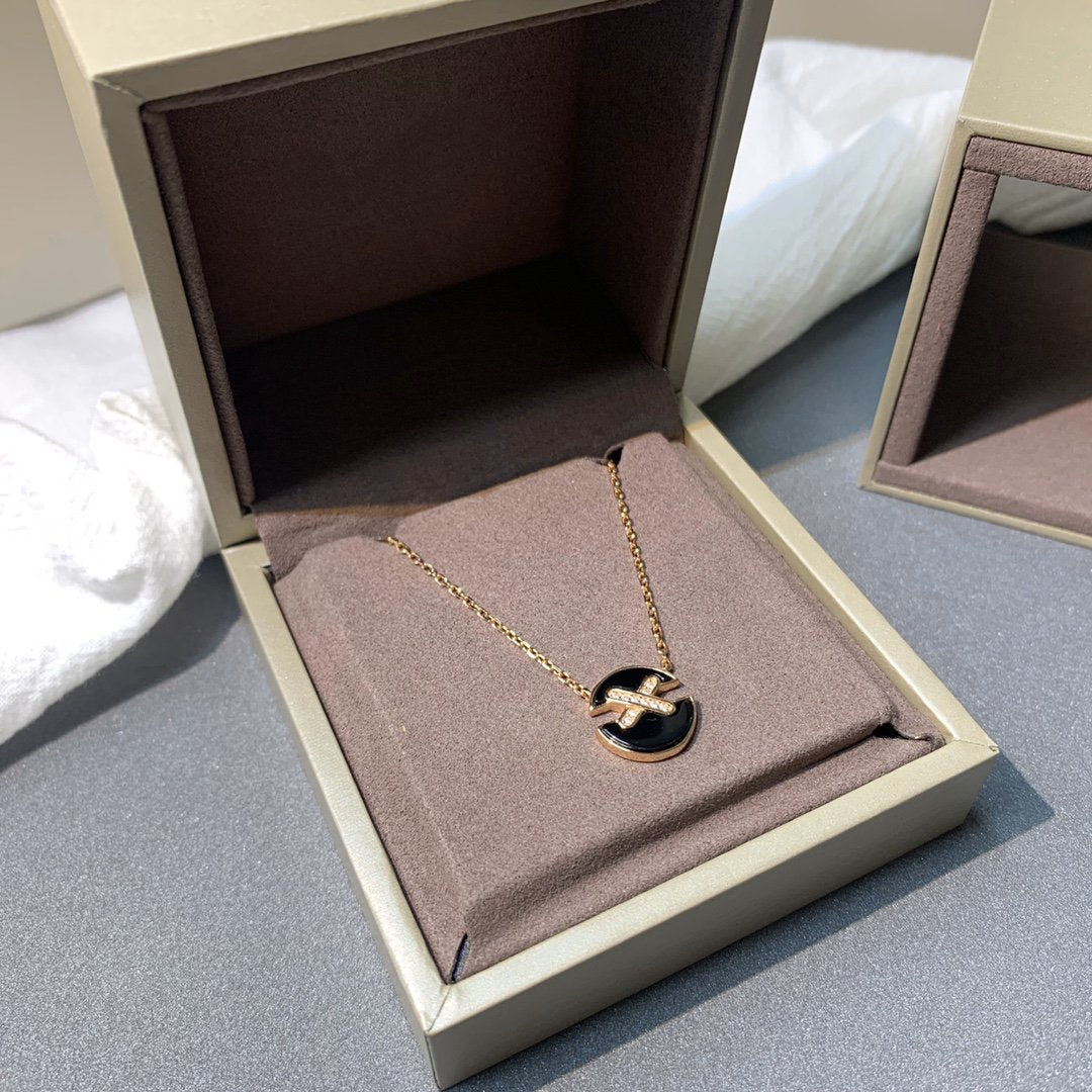 [Elara jewelsry ]JEUX DE PINK GOLD DIAMOND NECKLACE