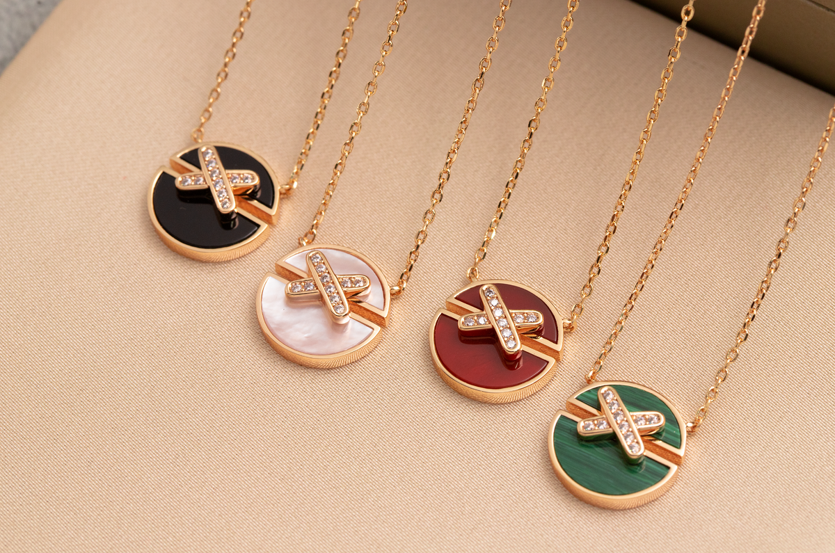 [Elara jewelsry ]JEUX DE PINK GOLD DIAMOND NECKLACE