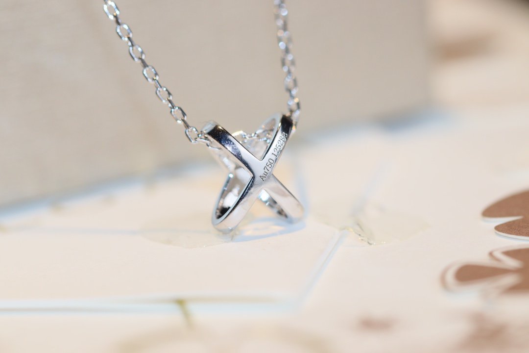 [Elara jewelsry ]JEUX DE DIAMOND NECKLACE