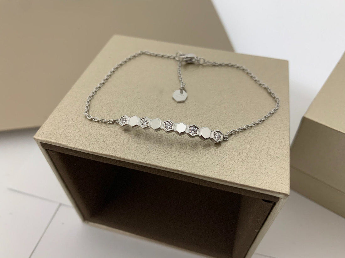 [Elara jewelsry ]BEE LOVE BRACELET DIAMOND