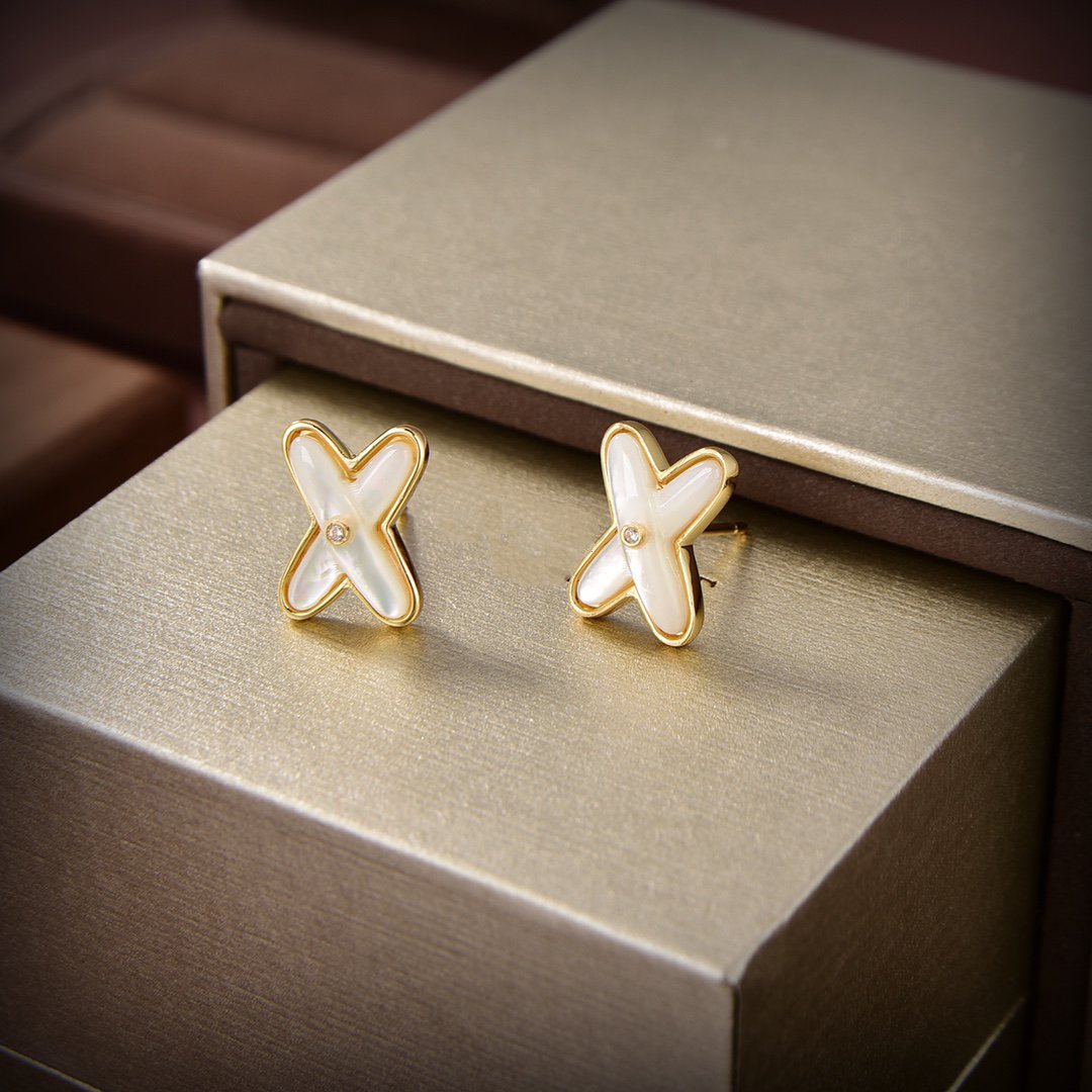 [Elara jewelsry ]JEUX DE WHITE MOP GOLD DIAMOND EARRINGS