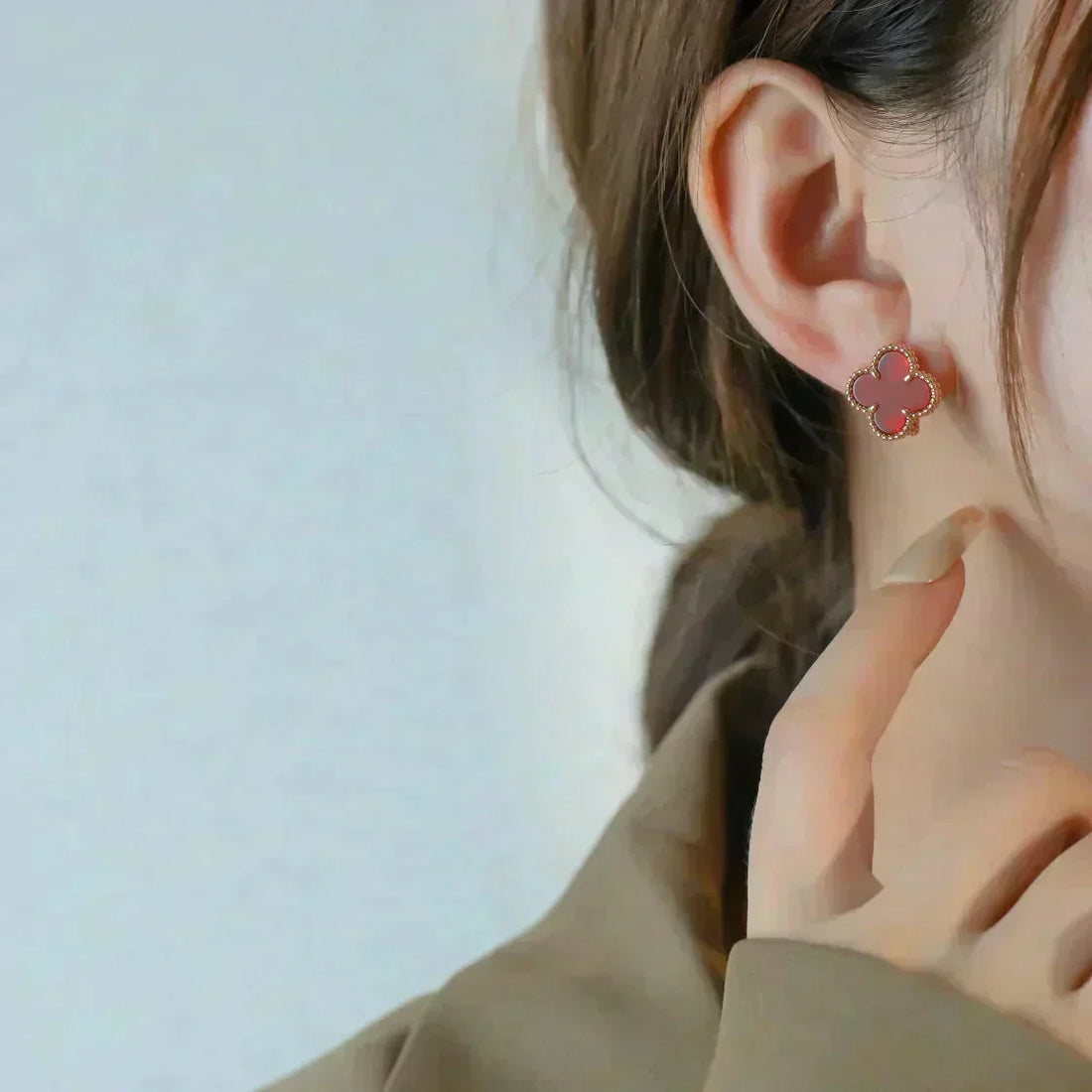 [Elara jewelsry ]CLOVER MEDIUM 1 MOTIFS CARNELIAN  EARRINGS