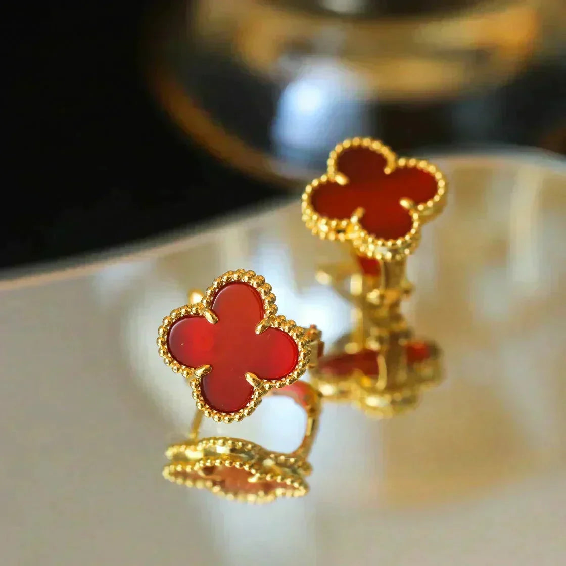 [Elara jewelsry ]CLOVER MEDIUM 1 MOTIFS CARNELIAN  EARRINGS