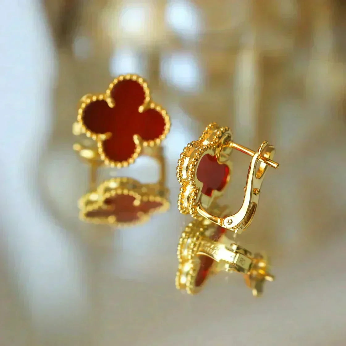 [Elara jewelsry ]CLOVER MEDIUM 1 MOTIFS CARNELIAN  EARRINGS