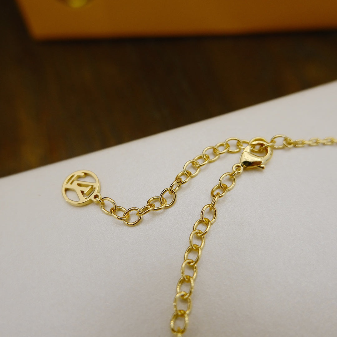 [Elara jewelsry ]BLOOMING SUPPLE NECKLACE BRASS