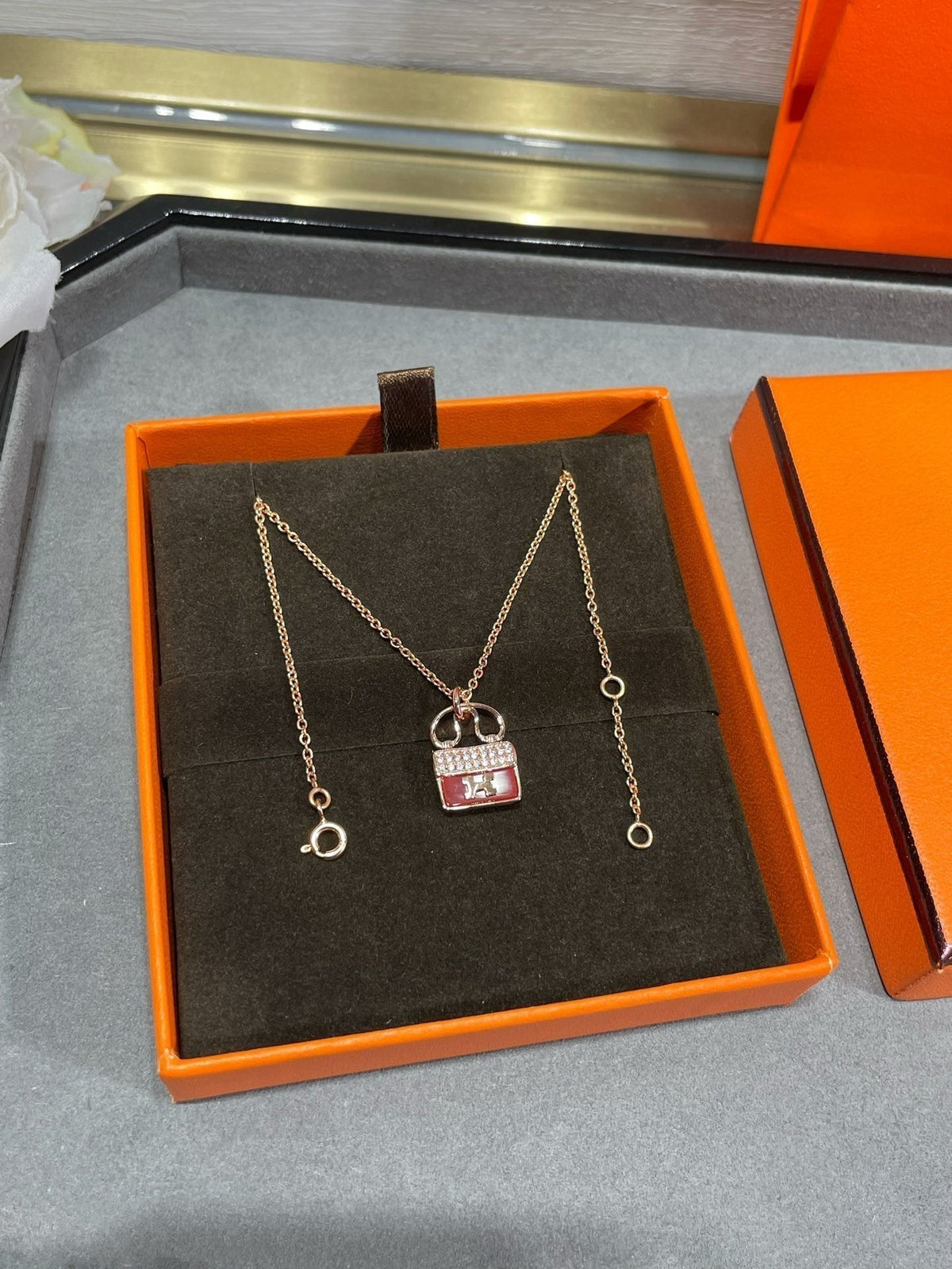 [Elara jewelsry ]H CIRCE MOISSANITE PENDANT NECKLACE GOLD