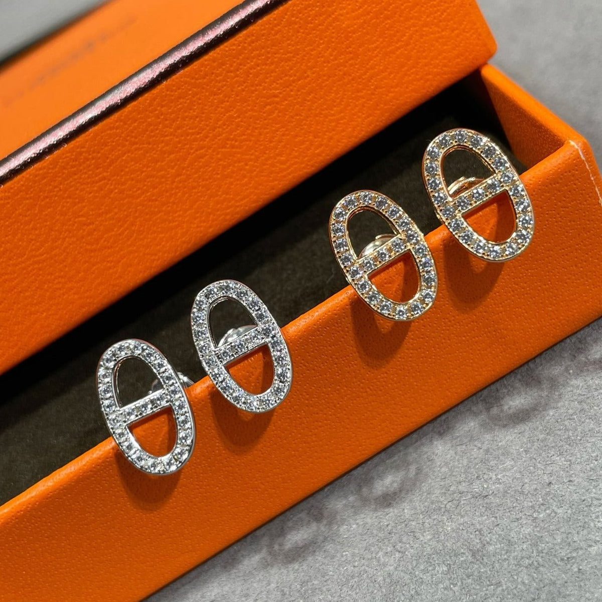 [Elara jewelsry ]HM FULL DIAMOND PIG NOSE STUD EARRINGS