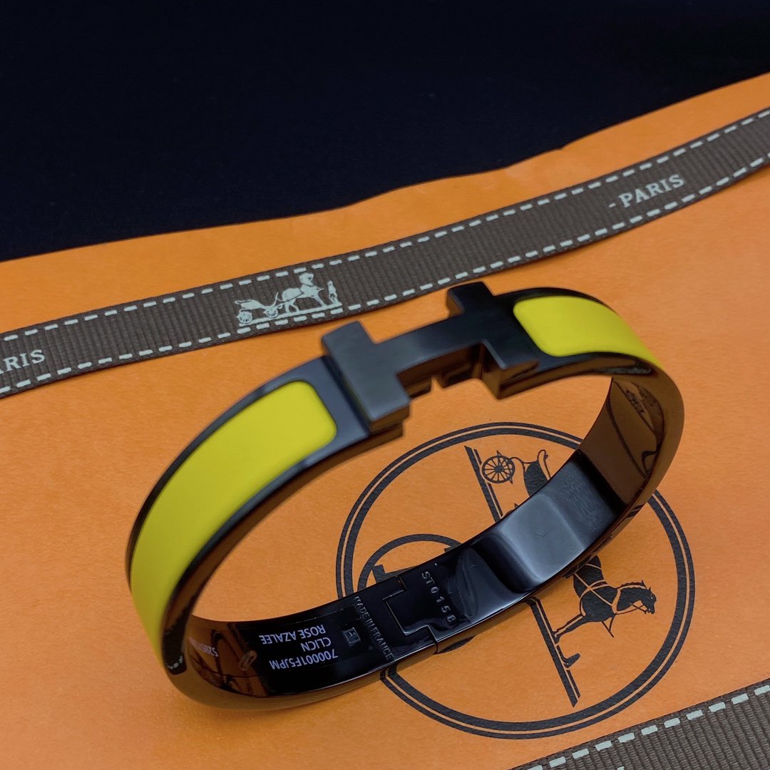 [Elara jewelsry ]CLIC HM SO BLACK YELLOW BRACELET