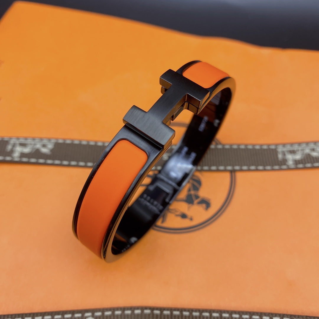 [Elara jewelsry ]CLIC HM SO BLACK OREGAN BRACELET