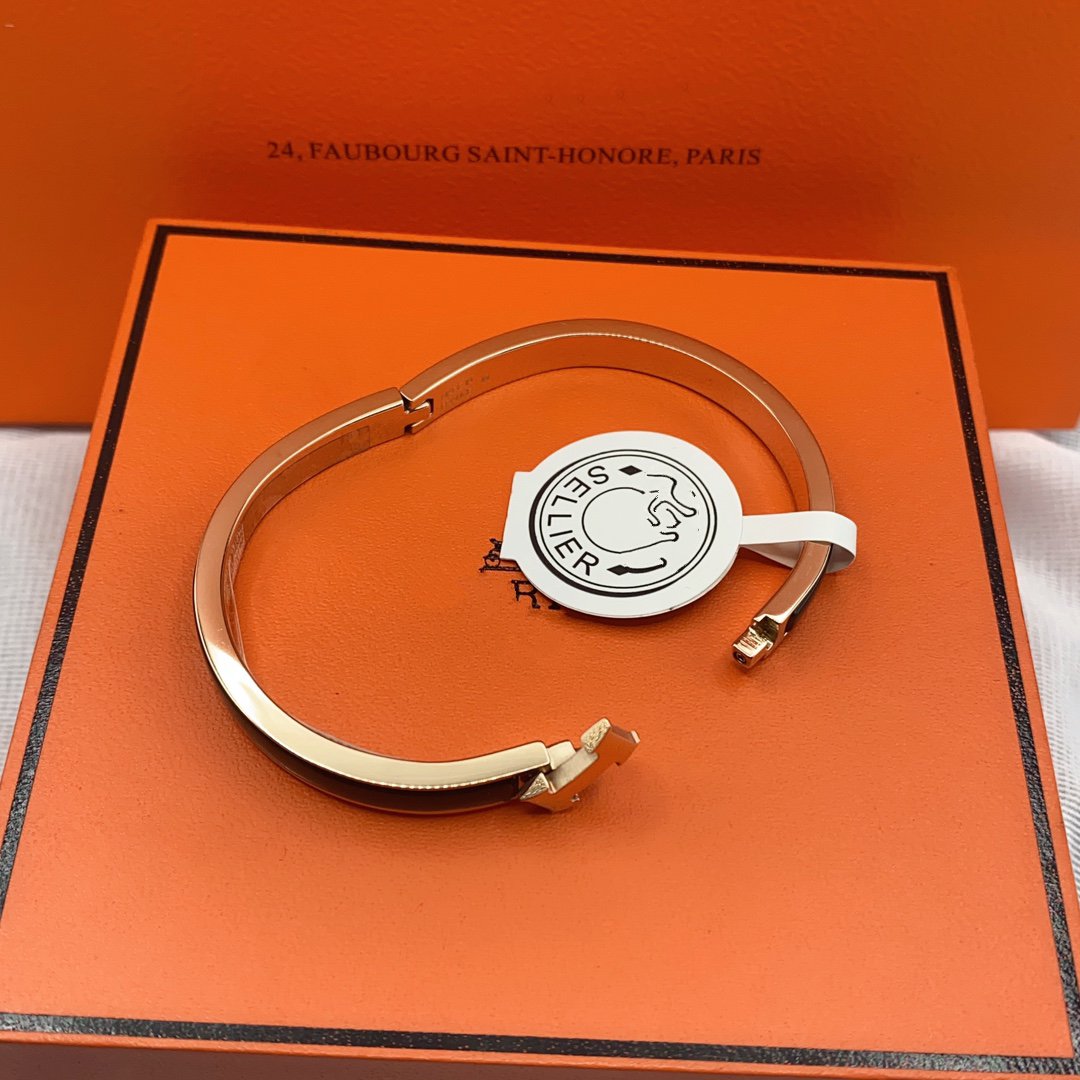 [Elara jewelsry ]CLASSIC HM CLIC BLACK 8MM ENAMEL BRACELET