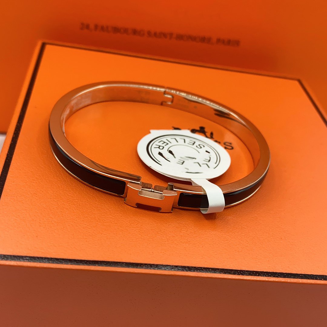 [Elara jewelsry ]CLASSIC HM CLIC BLACK 8MM ENAMEL BRACELET