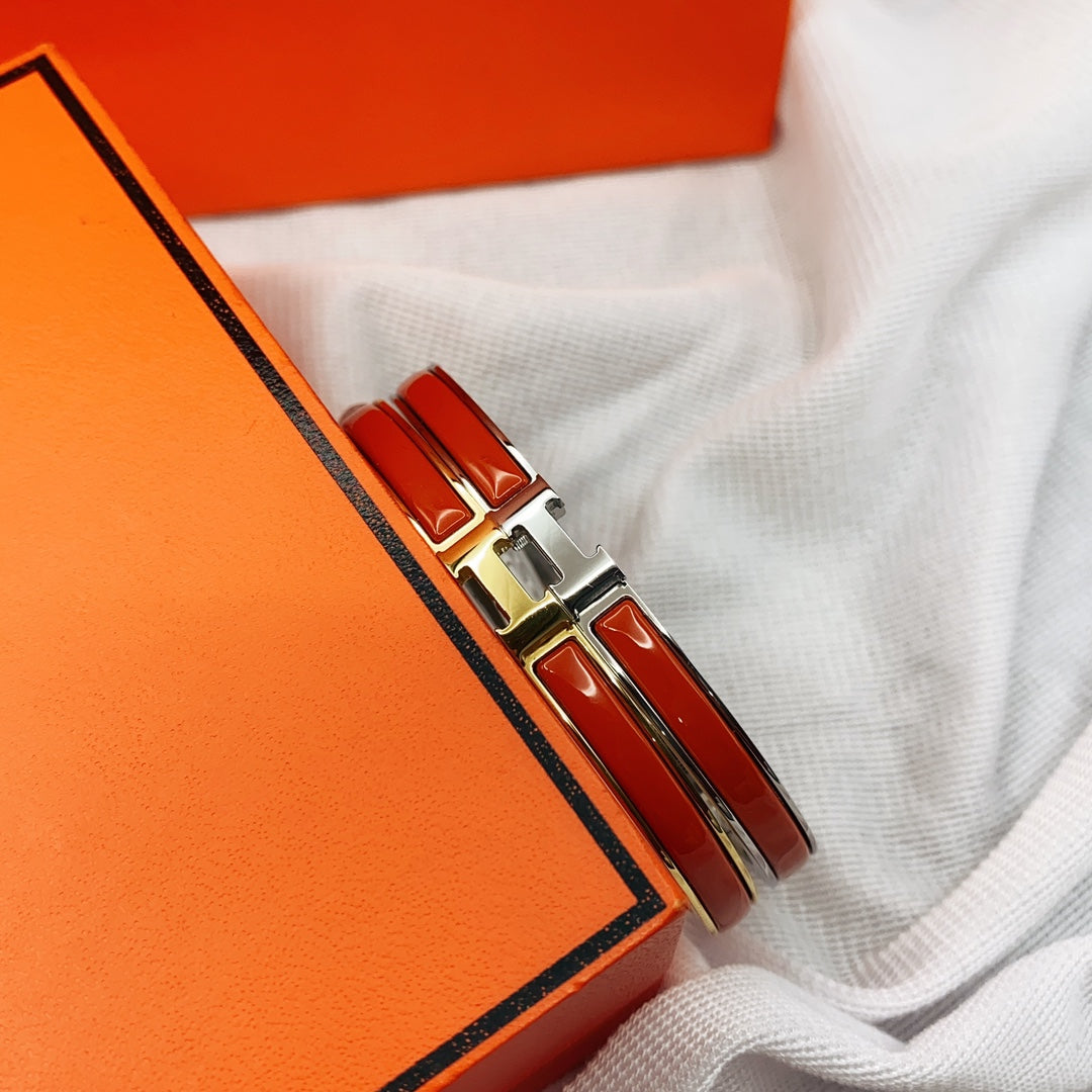 [Elara jewelsry ]CLASSIC HM CLIC RED 8MM ENAMEL BRACELET
