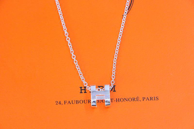[Elara jewelsry ]HM NECKLACE H LETTER OVAL SERIES