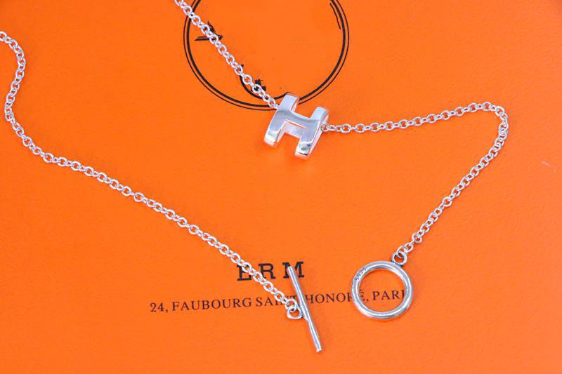 [Elara jewelsry ]HM NECKLACE H LETTER OVAL SERIES