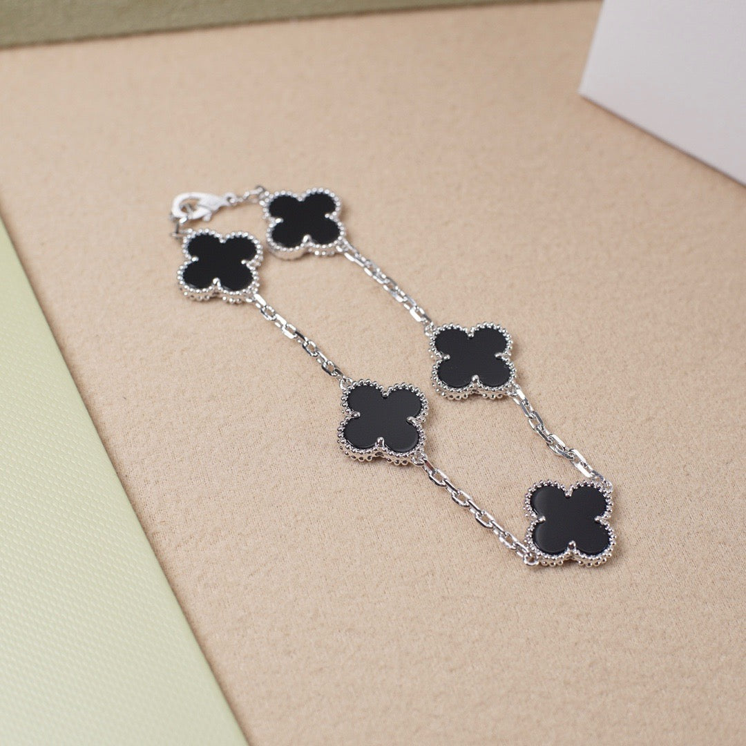 [Elara jewelsry ] CLOVER 5 MOTIF ONYXS BRACELET COLLECTION