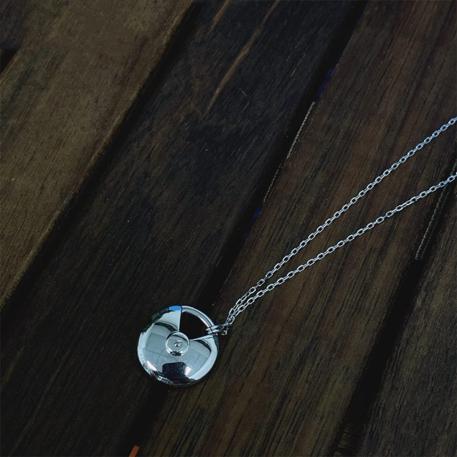 [Elara jewelsry ]AMULETTE SILVER FULL DIAMOND NECKLACE