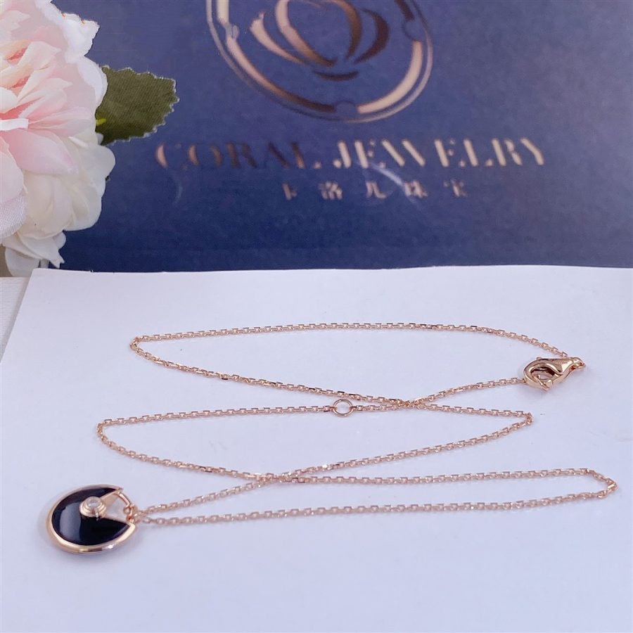 [Elara jewelsry ]AMULETTE ROSE GOLD ONYX NECKLACE