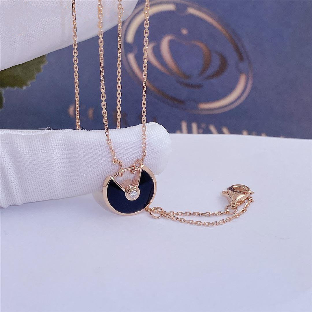[Elara jewelsry ]AMULETTE ROSE GOLD ONYX NECKLACE