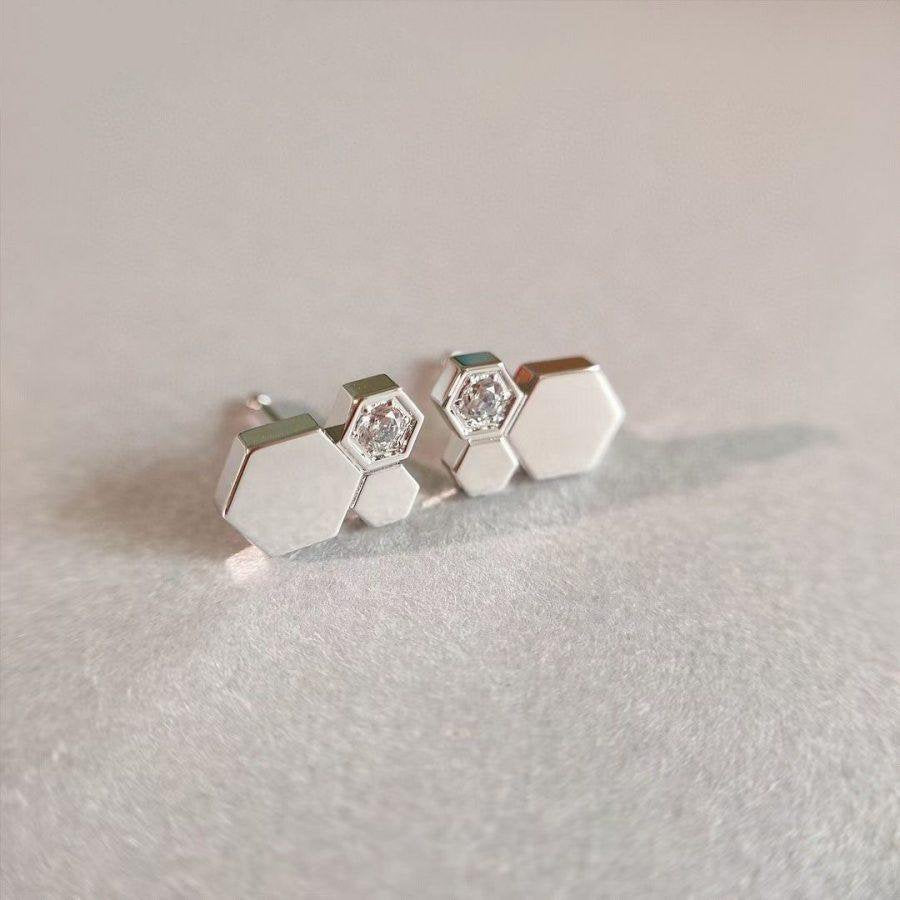 [Elara jewelsry ]BEE LOVE SILVER DIAMOND EARRINGS