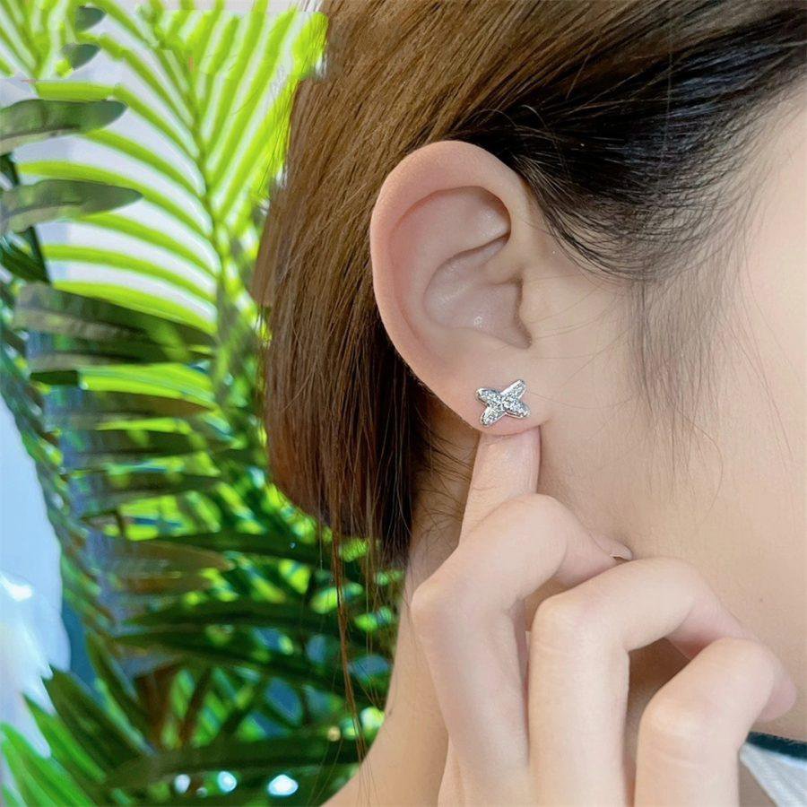 [Elara jewelsry ]JEUX DE SILVER DIAMOND EARRINGS