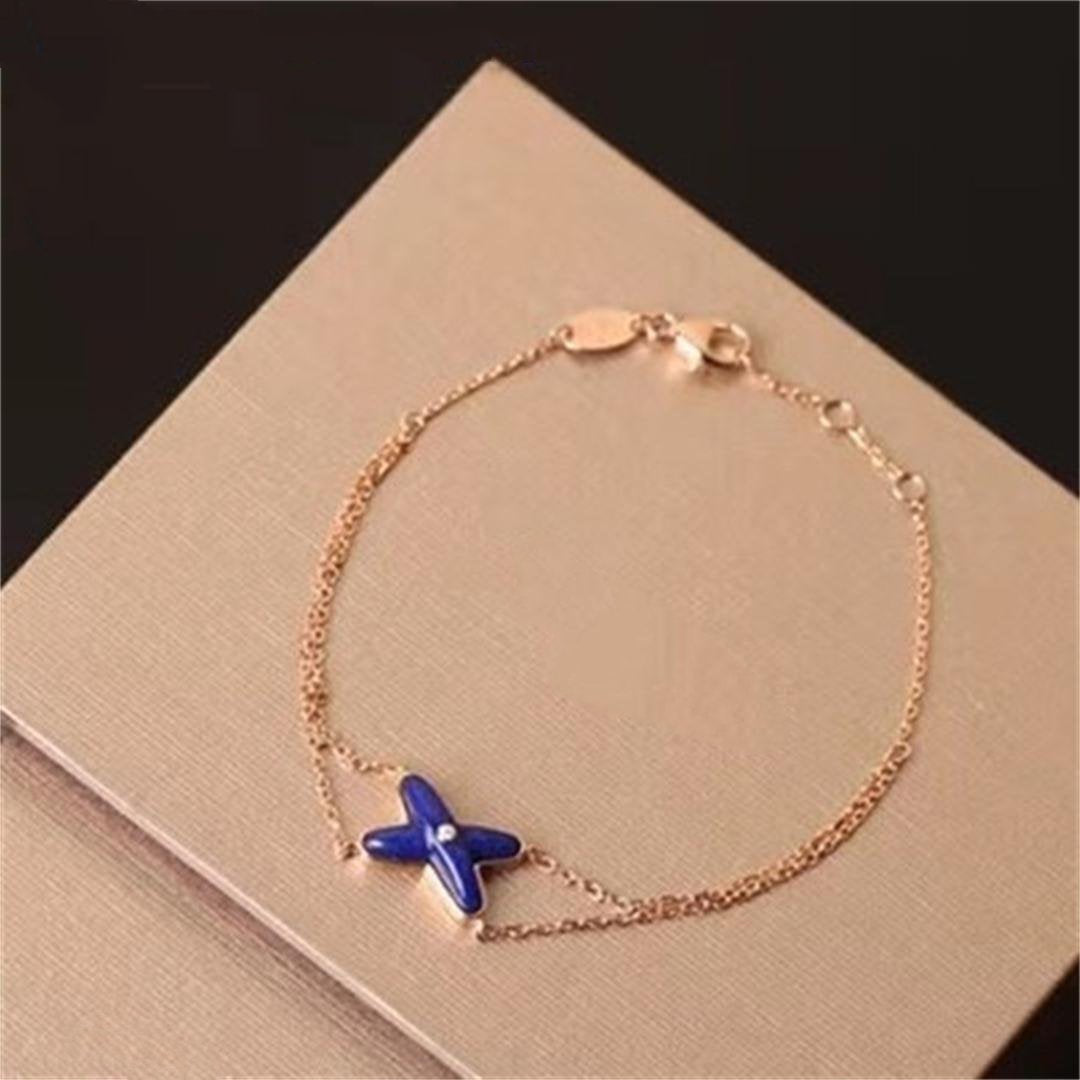 [Elara jewelsry ]Hollow Design Four-Leaf Clover Flower Shape Bracelet