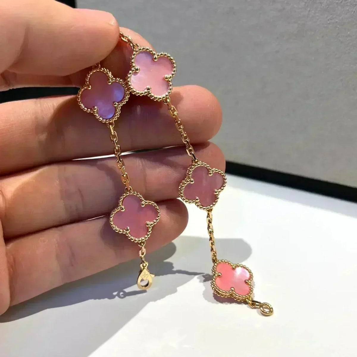 [Elara jewelsry ] CLOVER 5 MOTIFS  PINK MOP BRACELET COLLECTION