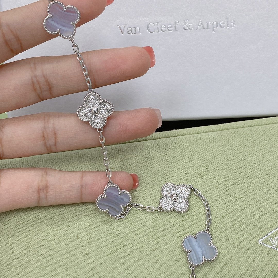 [Elara jewelsry ] CLOVER 5 MOTIF PURPLE CHALCEDONY BRACELET COLLECTION