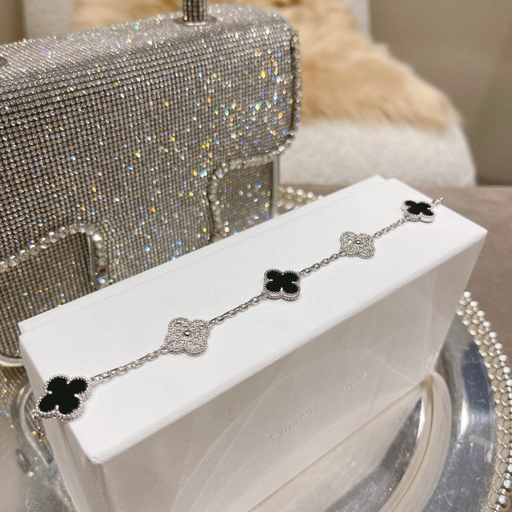 [Elara jewelsry ] CLOVER 5 MOTIF ONYXS BRACELET COLLECTION